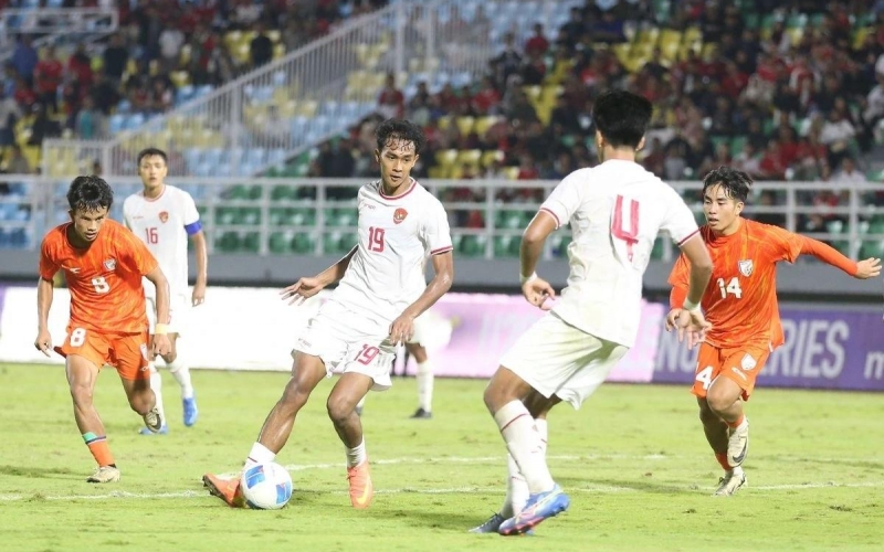 Trực tiếp U20 Indonesia 0-1 U20 Iran: Lợi thế sớm