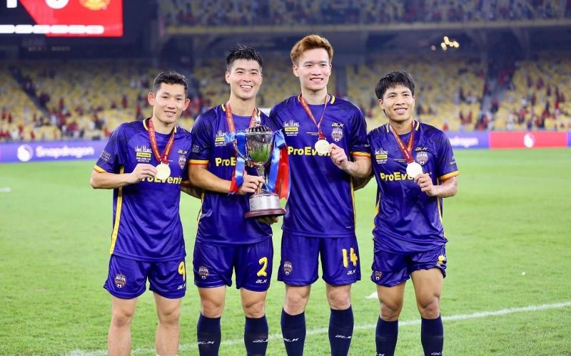 FIFA nhắc tên 1 cầu thủ Việt Nam sau trận thắng sốc MU