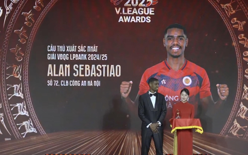Trực tiếp Lễ trao giải V.League Awards 2025: Alan nhận giải cầu thủ xuất sắc nhất