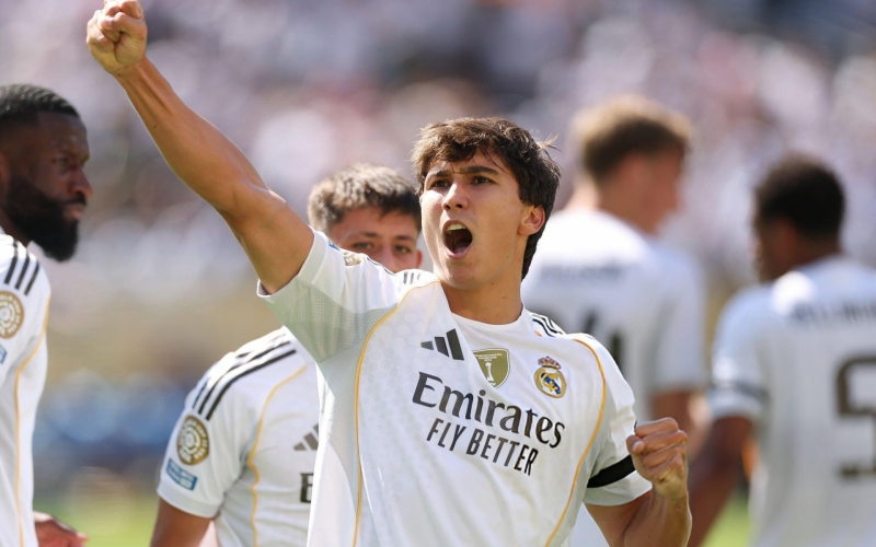 Trực tiếp Real Madrid 2-0 Dortmund: Nhân đôi cách biệt