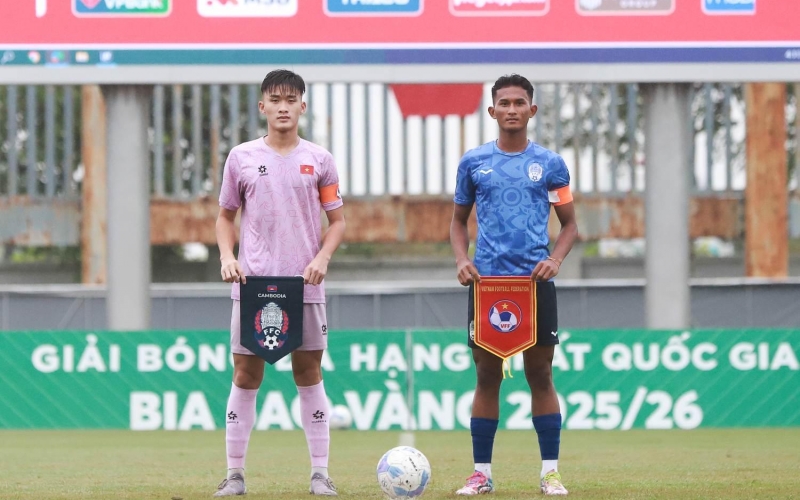 HLV Brazil giúp Việt Nam thắng đậm Campuchia 10-0