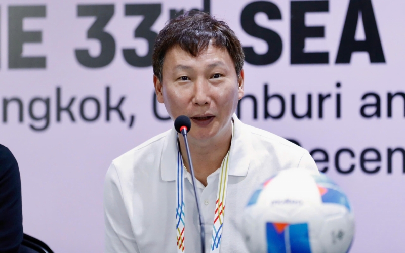 HLV Kim Sang Sik gửi thông điệp đặc biệt tới ĐT nữ Việt Nam