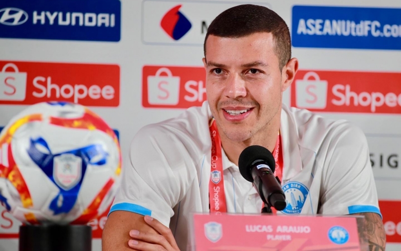 Trung vệ Brazil tuyên bố cổ vũ U22 Việt Nam ở chung kết SEA Games