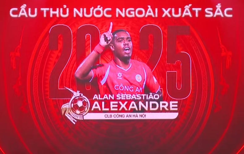 Trực tiếp Lễ trao giải Quả bóng vàng Việt Nam 2025: Alan nhận giải cầu thủ ngoại hay nhất