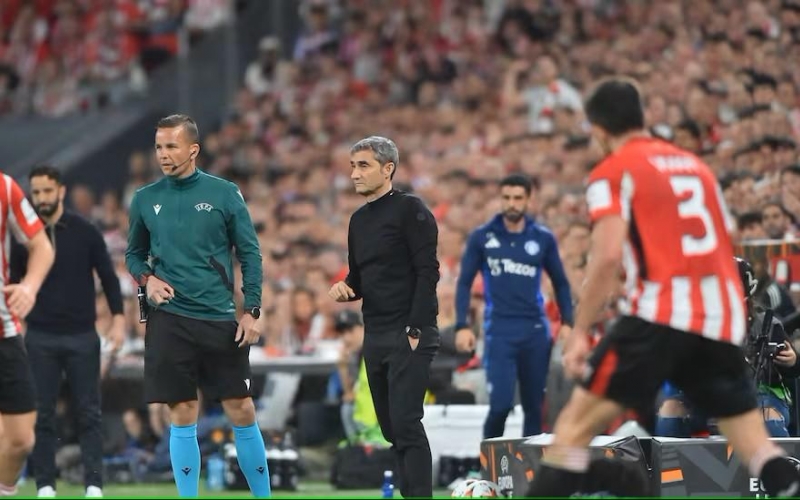 HLV Bilbao: 'Phạt đền là rõ ràng, nhưng thẻ đỏ thì quá nặng'
