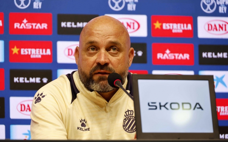 HLV Espanyol bất mãn với Yamal, tố trận thua Barca không công bằng