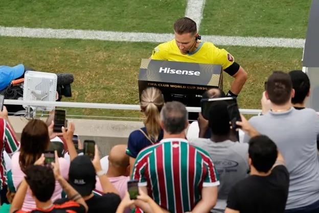 FIFA chuẩn bị cải tổ VAR lớn nhất lịch sử tại World Cup 2026