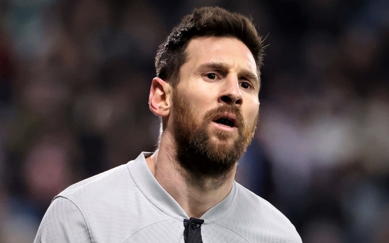 Đang tỏa sáng ở PSG, cơn ác mộng thời Barca bỗng quay về ám Messi