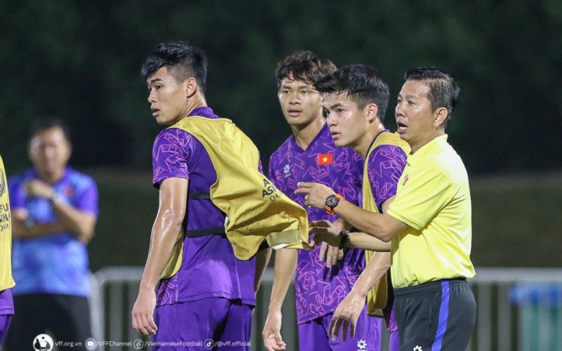 HLV Hoàng Anh Tuấn nói thẳng 1 điều trước trận U23 Việt Nam gặp Uzbekistan