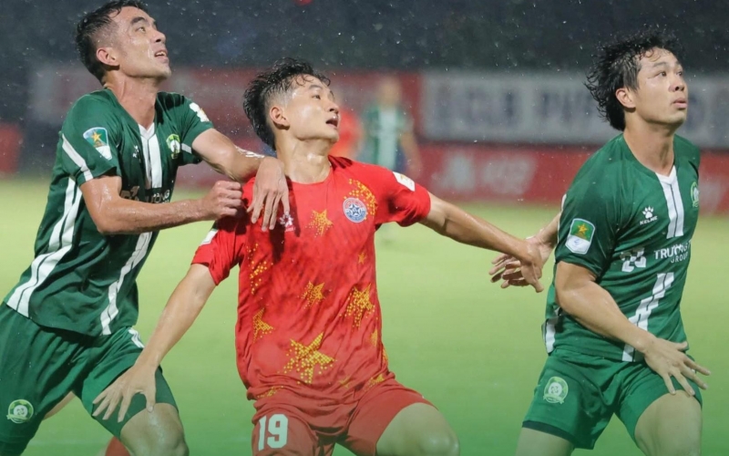 VAR cứu thua, Bình Phước tiến sát vé play-off thăng hạng