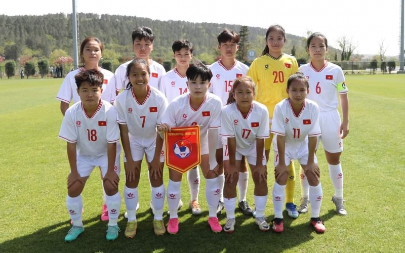 Đội trẻ Việt Nam thắng xứ Wales ngay tại châu Âu