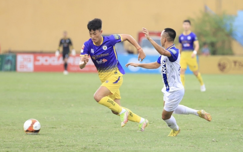 Trực tiếp SLNA 1-1 Hà Nội FC: Nỗ lực tìm bàn