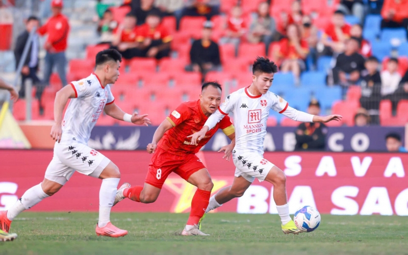 Trực tiếp Hải Phòng 0-0 Hà Tĩnh: Hứng khởi