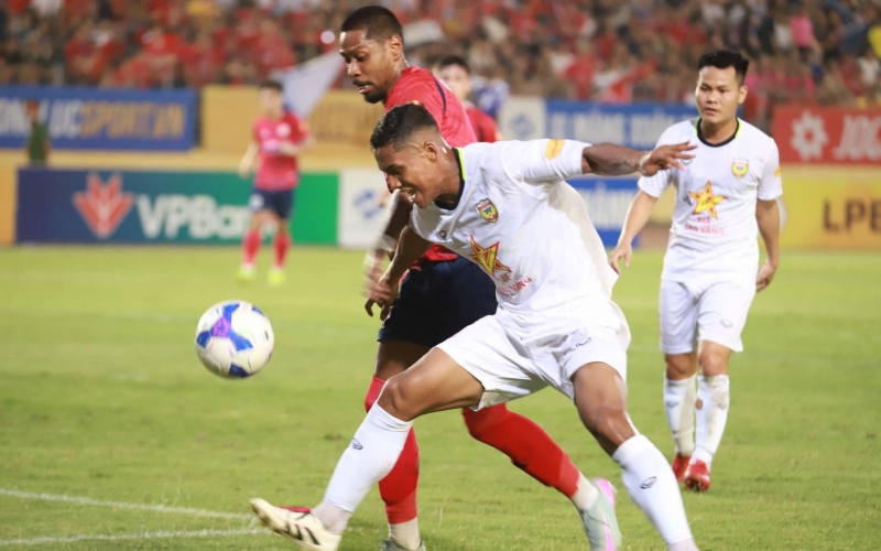 Trực tiếp CAHN 0-0 Hà Tĩnh: Chủ nhà ép sân