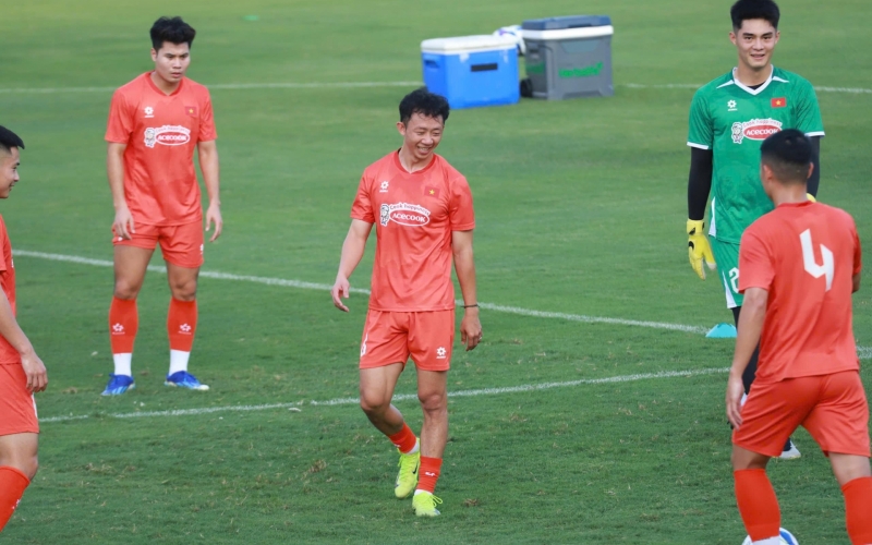 ĐT Việt Nam thắng 2-1 trước ngày sang Malaysia