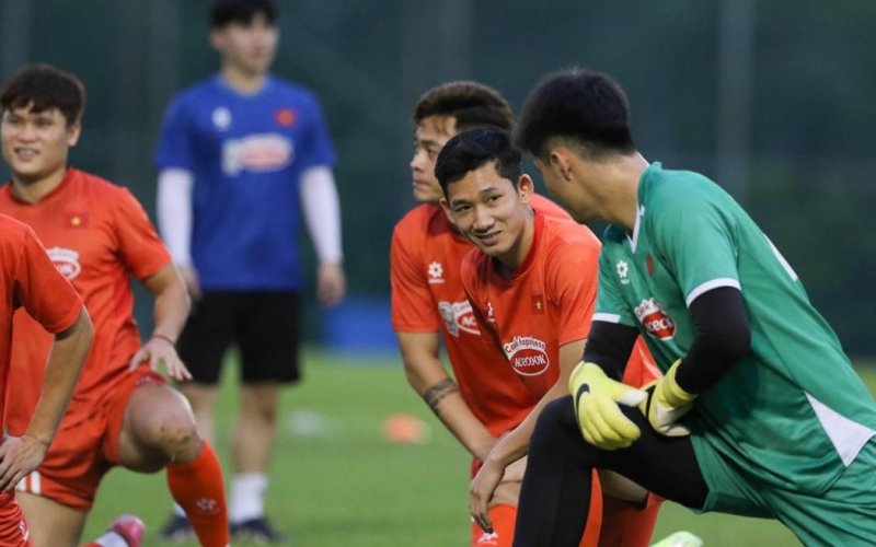Hai Long: 'ĐT Việt Nam quyết tâm giành 3 điểm trước Malaysia'