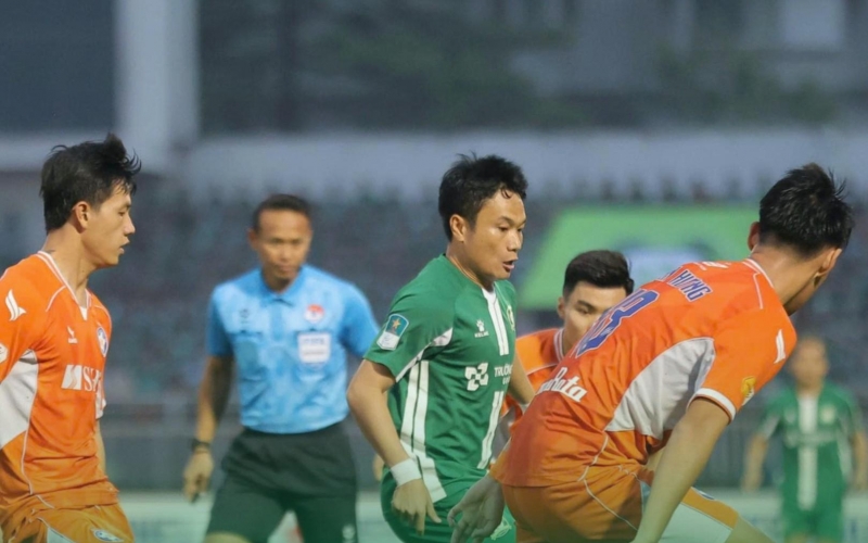 Trực tiếp Bình Phước 0-0 Đà Nẵng: Công Phượng bỏ lỡ cơ hội ghi bàn