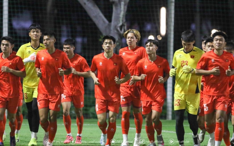 Vừa tới Indonesia, U23 Việt Nam gặp 'sự cố' bất ngờ