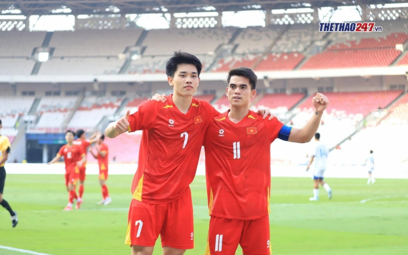 Trực tiếp U23 Việt Nam 1-1 U23 Philippines: Đình Bắc nổ súng