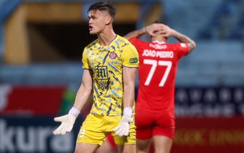 Sao Việt kiều khát khao chờ ngày có quốc tịch Việt Nam