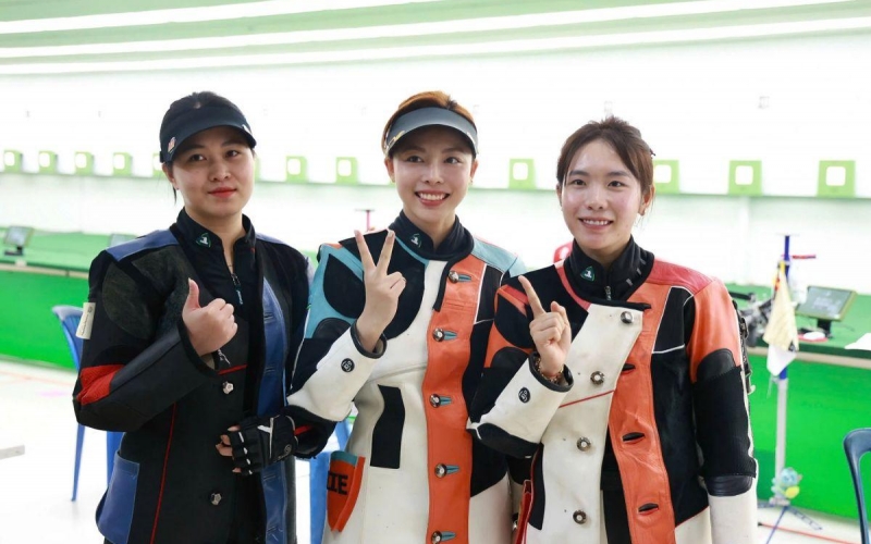 Mỹ nhân bắn súng Việt Nam không giấu nỗi cảm xúc khi lỡ HCV