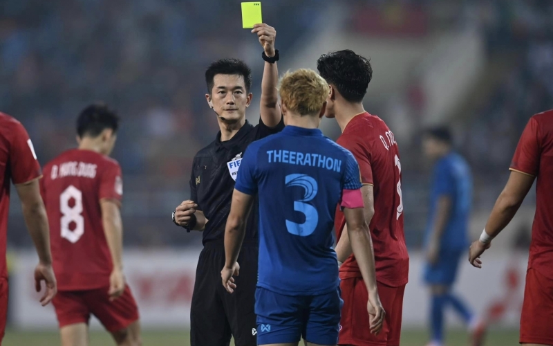 Theerathon muốn AFF Cup có VAR sau tranh cãi với ĐT Việt Nam