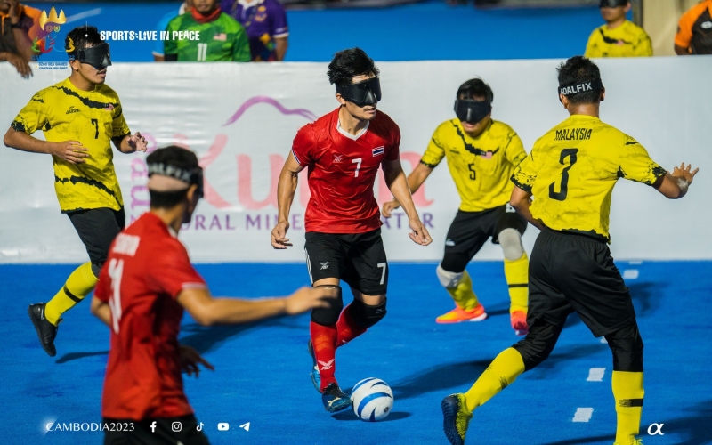 Thái Lan thắng 4-0, giành HCV bóng đá trên đất Campuchia