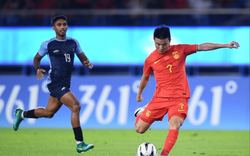 Trực tiếp Trung Quốc vs Qatar: Chủ nhà gặp khó?