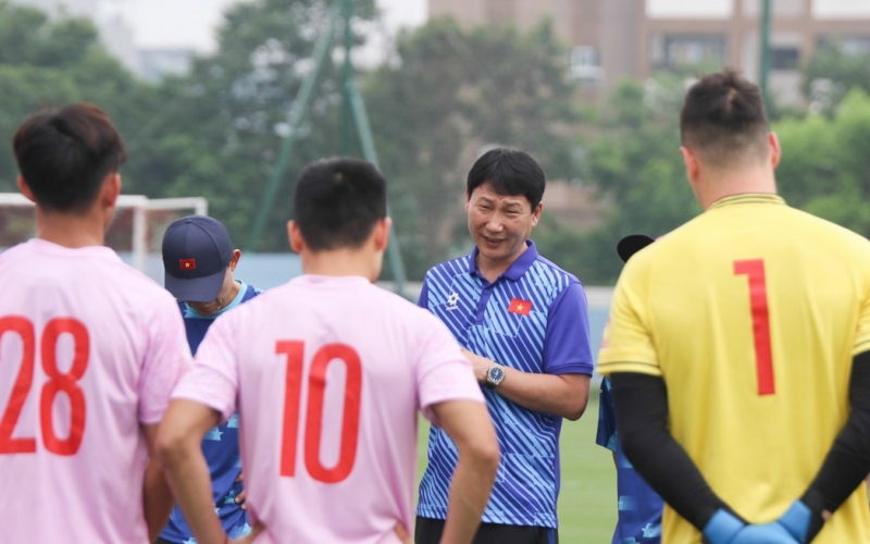 Nhiều cầu thủ ĐT Việt Nam chia tay HLV Kim Sang Sik