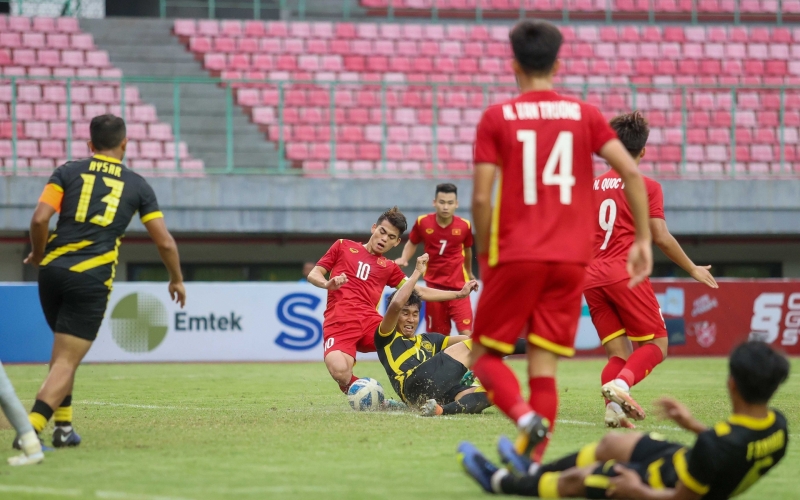 Đối thủ của U19 Việt Nam bị tố gian lận tuổi tại giải U19 Đông Nam Á