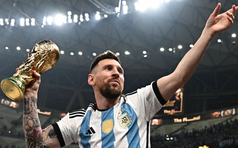Messi bất ngờ đưa ra tuyên bố về quyết định giải nghệ