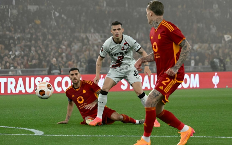 Trực tiếp Roma 0-1 Bayer Leverkusen: Bàn mở tỉ số bất ngờ