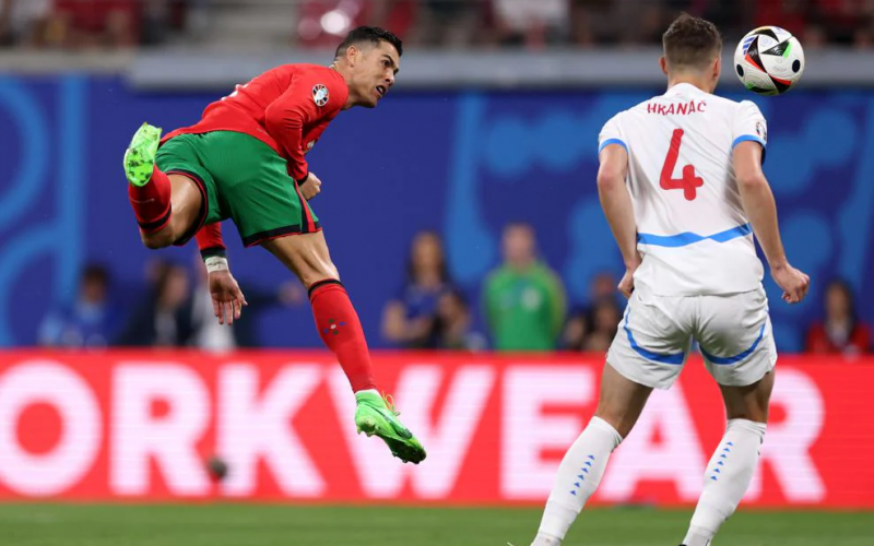 Trực tiếp Bồ Đào Nha 0-0 CH Séc: Thế trận một chiều