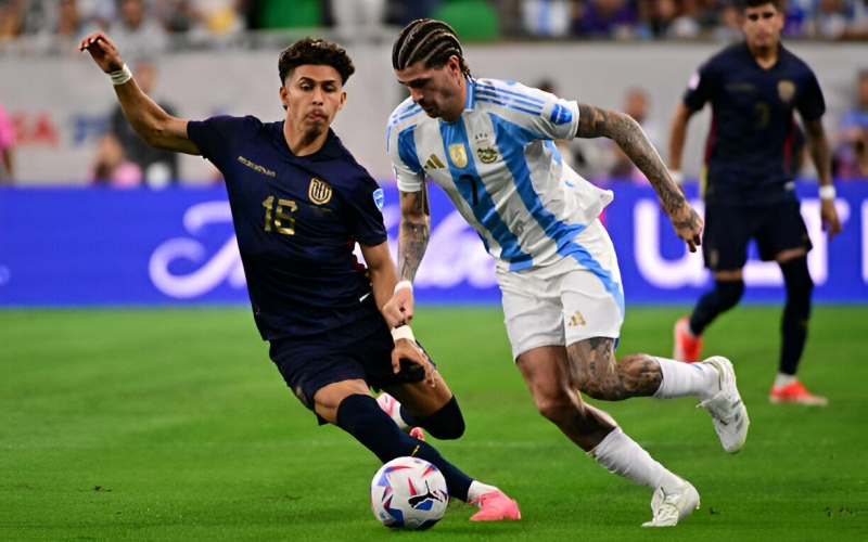 Trực tiếp Argentina 1-0 Ecuador: Bàn mở tỉ số