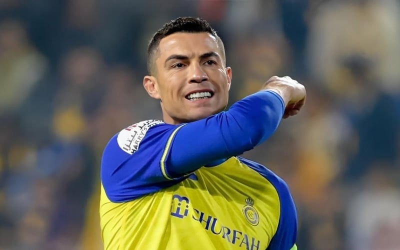 Ronaldo vắng mặt, Al Nassr thua bạc nhược trước Granada