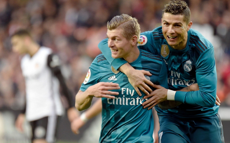 Toni Kroos nói thẳng: 'Ghi bàn là một cơn nghiện với Ronaldo'