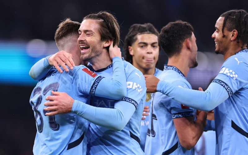 Thắng đậm 8 bàn, Man City dễ dàng đi tiếp tại FA Cup