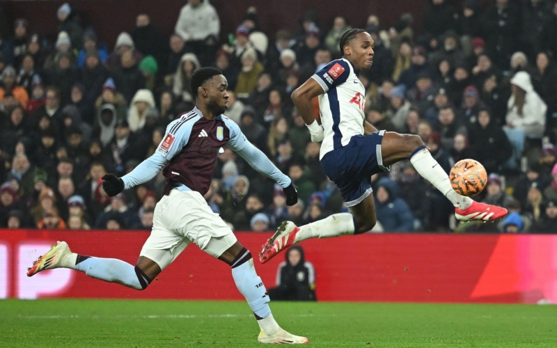 Tân binh lập công, Tottenham vẫn bị loại khỏi FA Cup