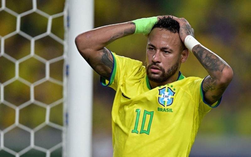 Neymar rời tuyển Brazil, sao Real lên thay