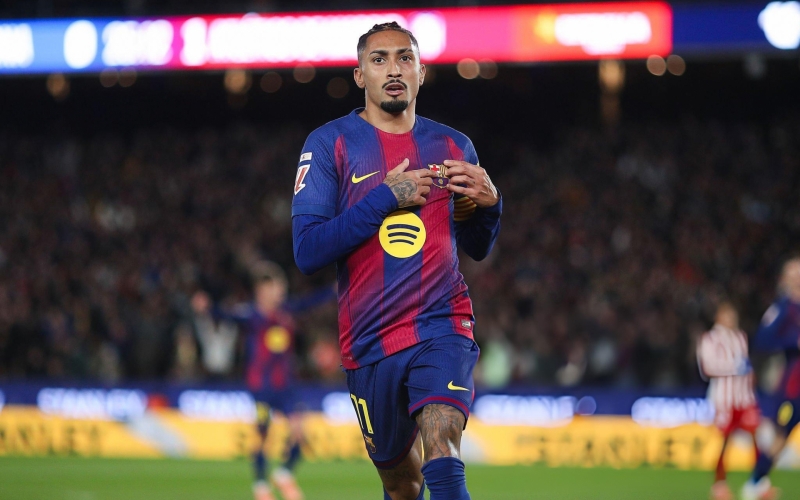 Trực tiếp Barca 0-1 Frankfurt: Địa chấn tại Camp Nou