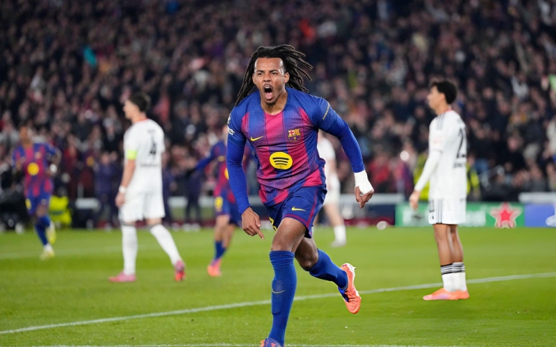 Trực tiếp Barca 2-1 Frankfurt: Chủ nhà vượt lên