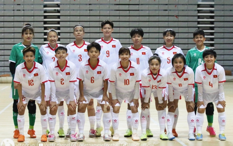 Ngược dòng hạ Myanmar, futsal nữ Việt Nam vào bán kết SEA Games