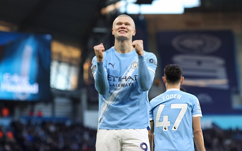 Haaland chói sáng, Man City chiếm ngôi đầu Ngoại hạng Anh