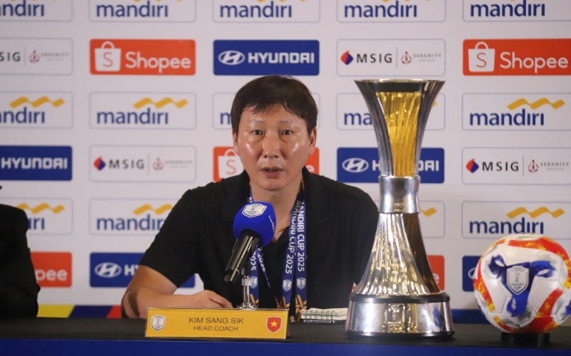 HLV Kim Sang Sik: '3 đối thủ được đánh giá mạnh hơn U23 Việt Nam'