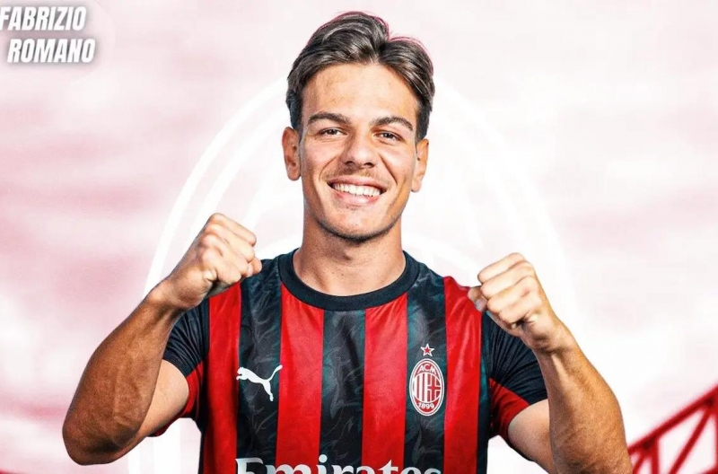 Fabrizio Romano đọc lệnh, Modric có đối tác ăn ý nơi tuyến giữa ở Milan
