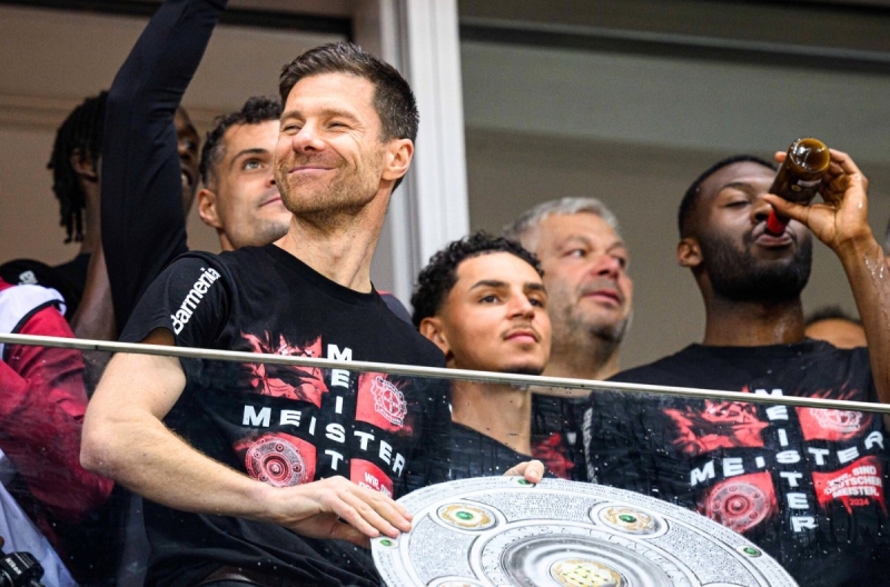 Leverkusen vô địch Bundesliga, chạm cột mốc vĩ đại nhất thế kỷ 21