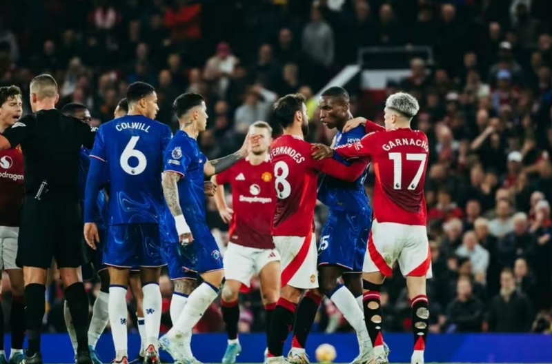 Man Utd bị FA phạt nặng tại Ngoại hạng Anh