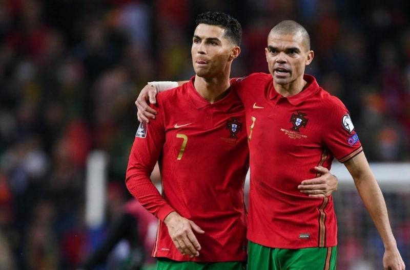 Ronaldo có hành động khiến Pepe và triệu Fan xúc động