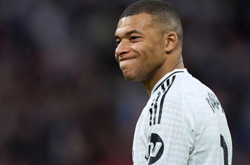 Real Madrid xác nhận tin buồn về Mbappe