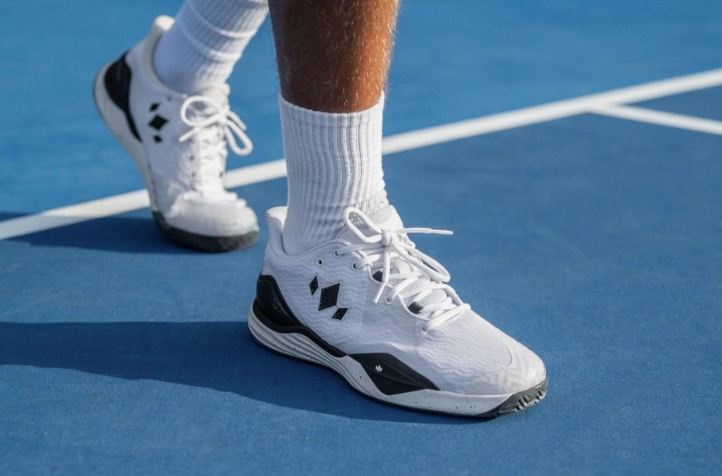 Diadem Court Burst: Đôi giày linh hoạt và bám sân dành cho người chơi pickleball tốc độ